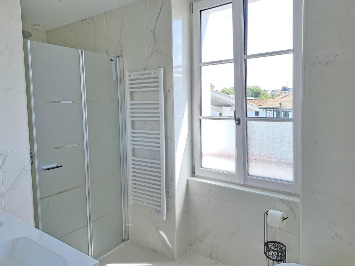 Superbe Appartement T3 Au Centre Plage .Parking Hendaya Exterior foto