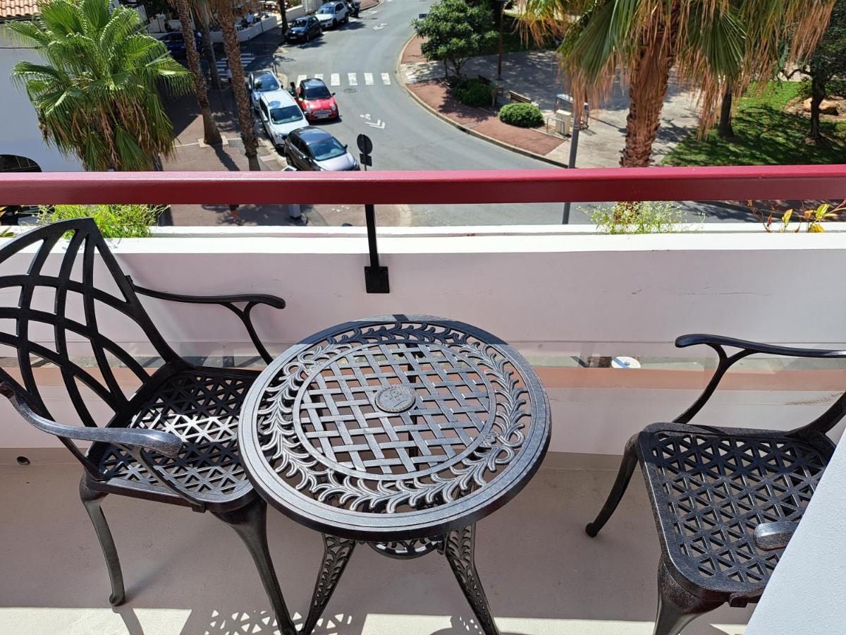 Superbe Appartement T3 Au Centre Plage .Parking Hendaya Exterior foto